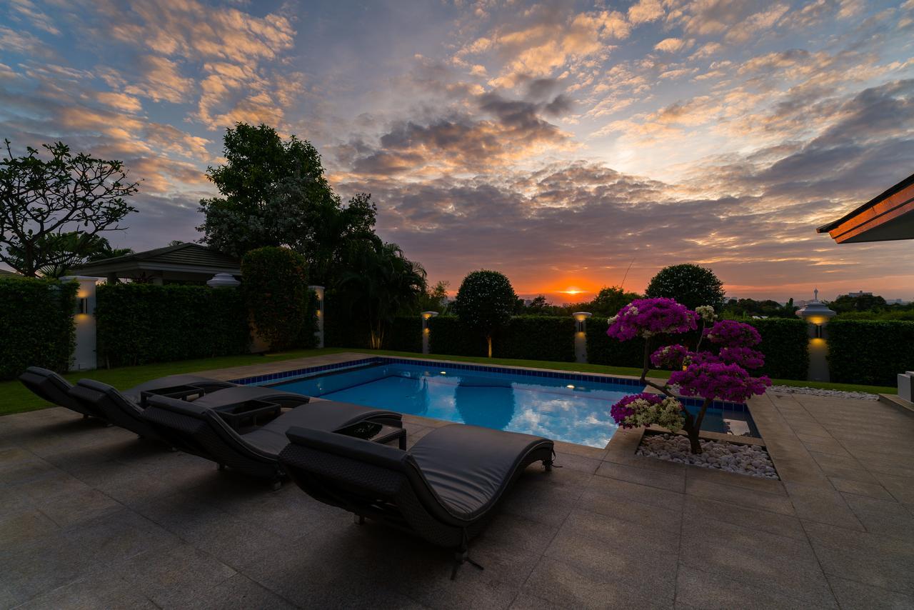 Luxury Pool Villa 604 4BR 8-10 persons Nong Prue Extérieur photo